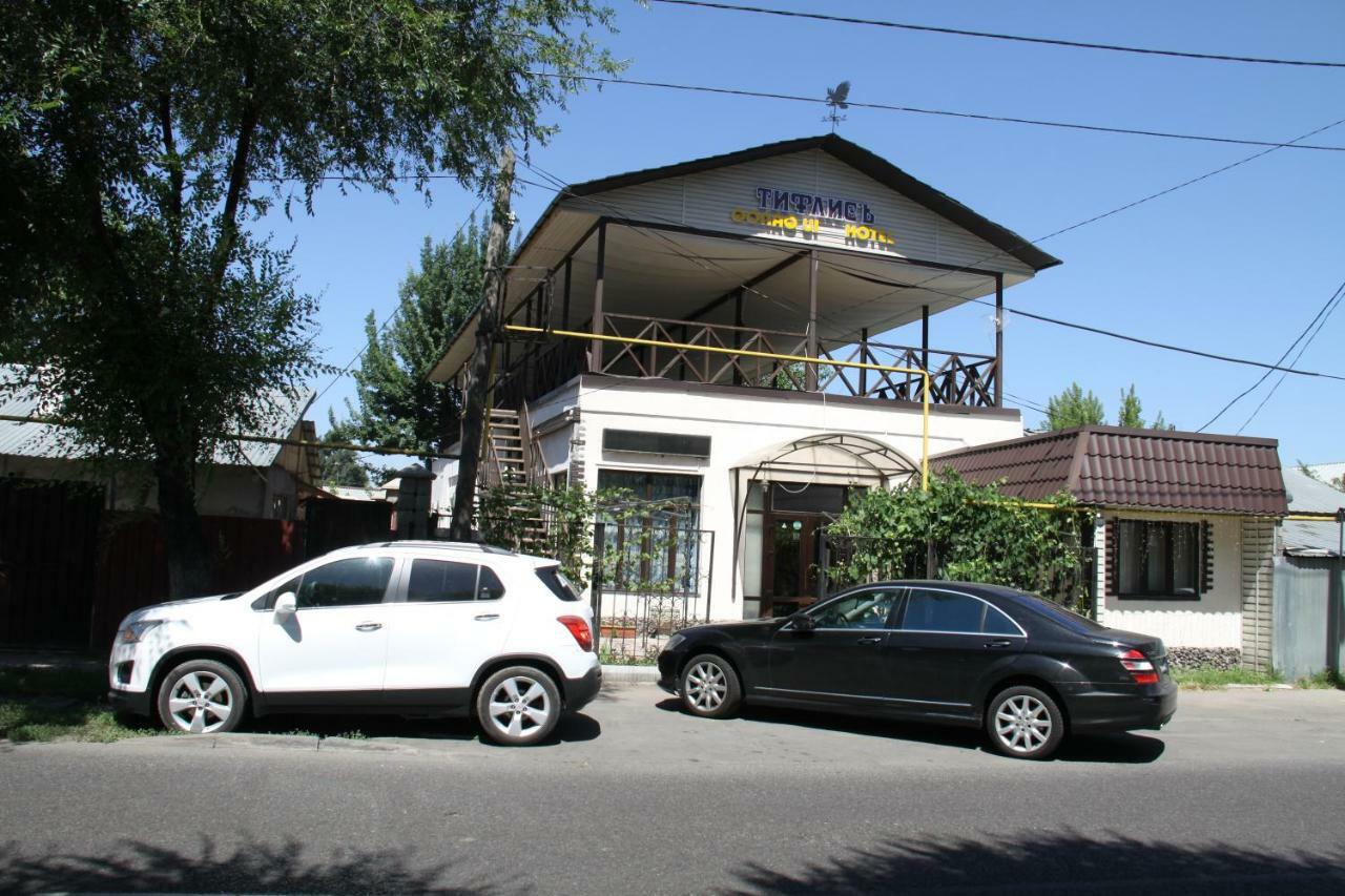 Tiflis Hotel Almaty Luaran gambar